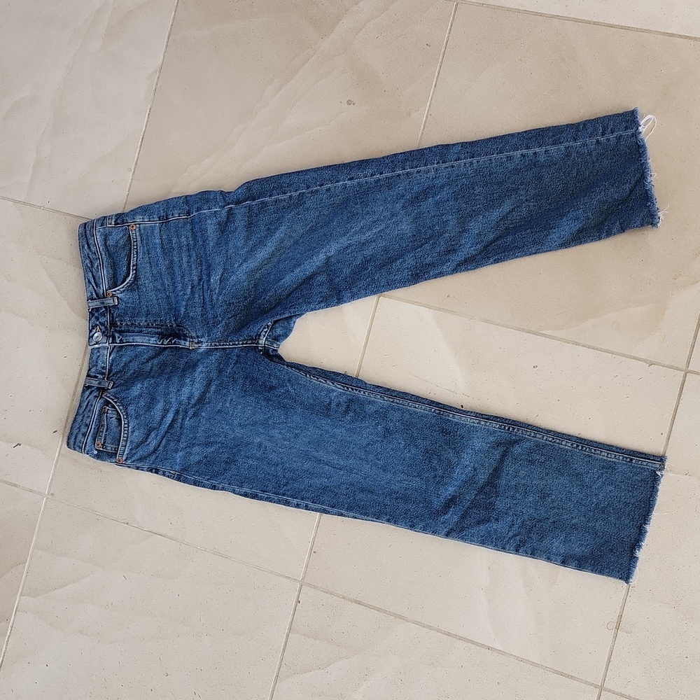 Topshop Straight Let Moto Cropped Jeans. SIZE W30